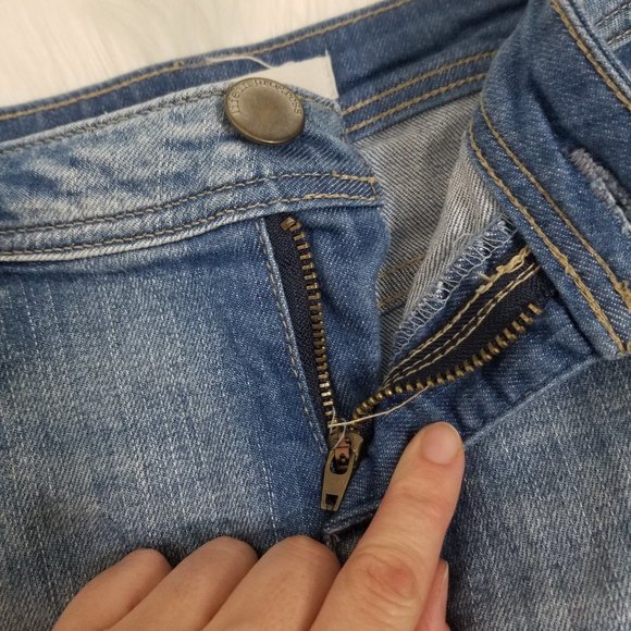 Life in Progress Mini Denim Skirt Raw Hem Distressed 90s Style Short Skirt Jean - Picture 7 of 9